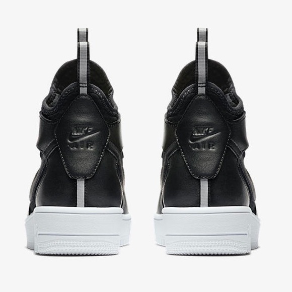 Nike Air Force 1 Ultraforce Mid Sneaker Black - Picture 3 of 8